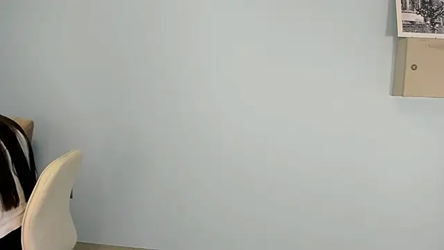 Snapshot of MignonBlunden chatting on 27, 11, 2025 MignonBlunden online show from 27, 11, 2025