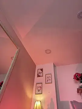 LauraRaider online show from 20, 4, 2026