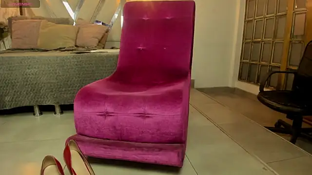 Snapshot of Mysterius_Woman chatting on 26, 5, 2026 Mysterius Woman online show from 26, 5, 2026