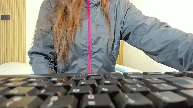 Izelevans online show from 7, 2, 2026