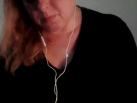 Snapshot of Empiria81 chatting on 26, 11, 2025 Empiria81 online show from 26, 11, 2025