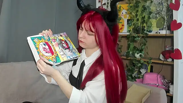 ShanaHearns online show from 28, 11, 2025