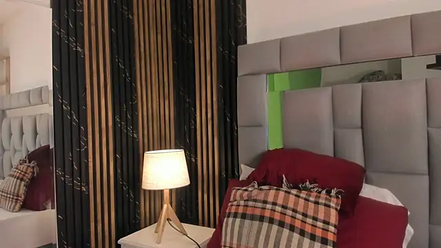 Snapshot of amaia_santini chatting on 8, 7, 2026 amaia santini online show from 8, 7, 2026