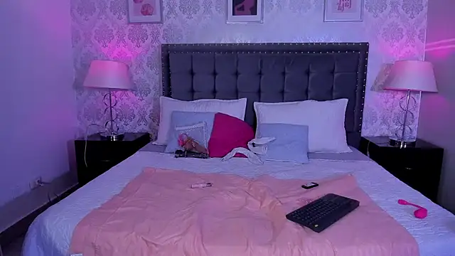 Evabellee online show from 29, 11, 2025