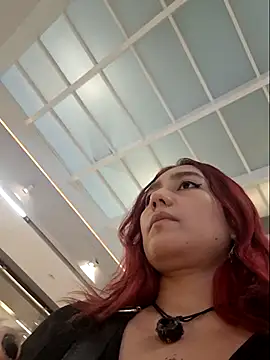 Eveeelyn25 online show from 4, 12, 2025