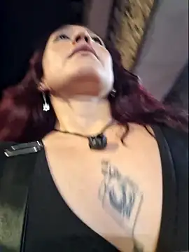 Eveeelyn25 online show from 7, 2, 2026