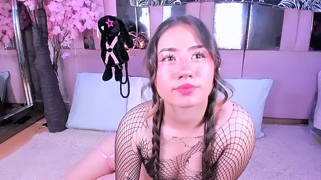 Naomistart online show from 12, 1, 2026