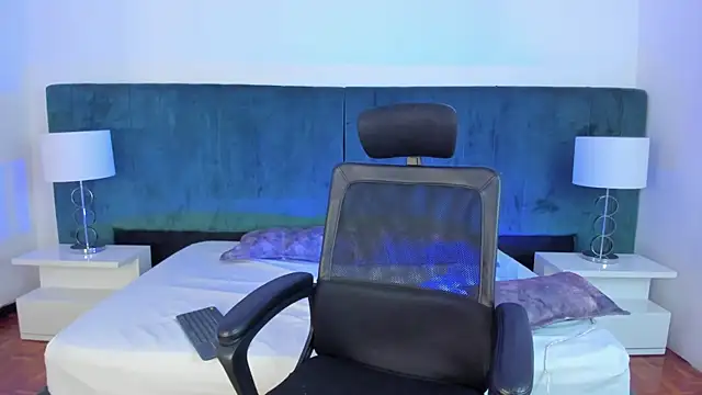 CleoColliva  online show from 12, 1, 2026