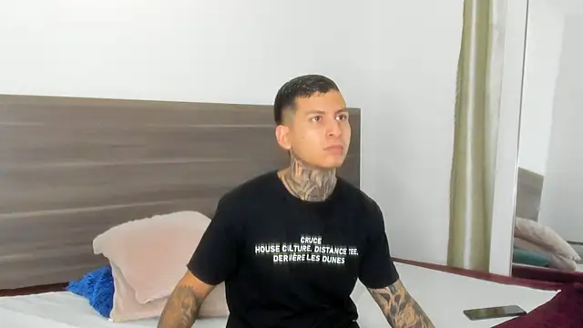 Snapshot of Andrew_sanders68 chatting on 30, 11, 2025 Andrew sanders68 online show from 30, 11, 2025