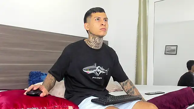 Snapshot of Andrew_sanders68 chatting on 28, 11, 2025 Andrew sanders68 online show from 28, 11, 2025