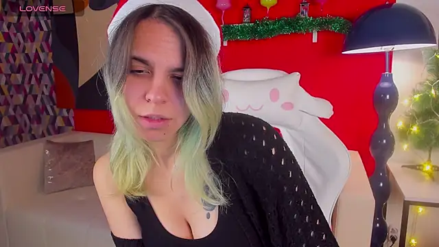 LiraBelle online show from 18, 12, 2025