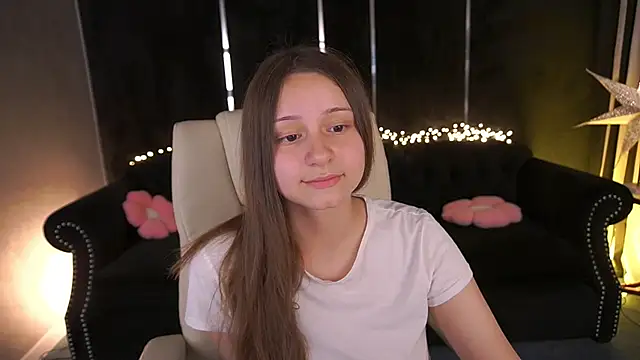 TinyNatalie online show from 22, 5, 2026