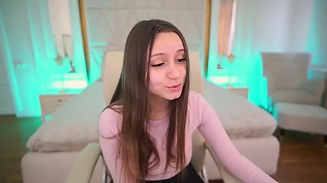 TinyNatalie online show from 26, 3, 2026