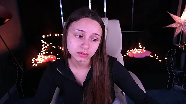 TinyNatalie online show from 9, 5, 2026