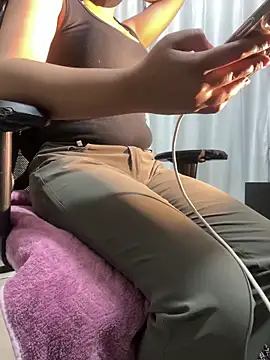 miss-Riya-00100 online show from 7, 3, 2026