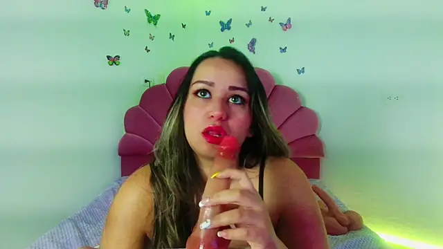 paula brausin  online show from 30, 11, 2025