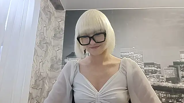 ElenoreVogtman online show from 28, 11, 2025