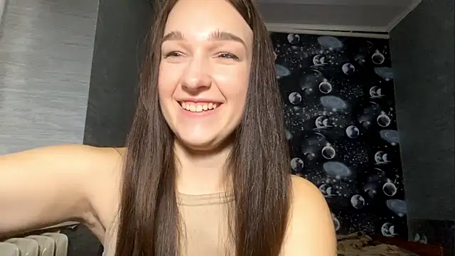 Snapshot of YahairaDuracher chatting on 2, 12, 2025 YahairaDuracher online show from 2, 12, 2025