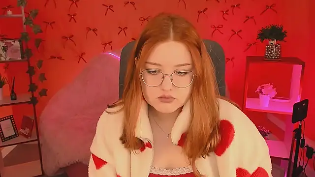 Snapshot of StaceyJensen chatting on 26, 11, 2025 StaceyJensen online show from 26, 11, 2025