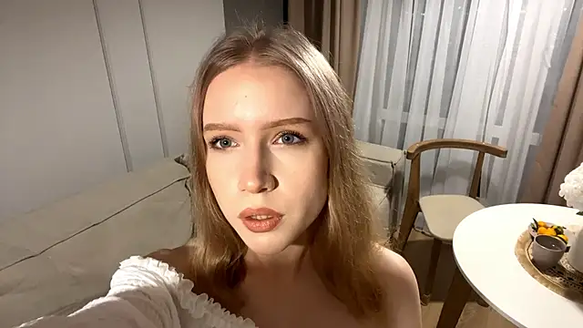 Snapshot of Alice_meow15 chatting on 23, 11, 2025 Alice meow15 online show from 23, 11, 2025