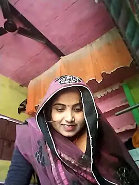 Snapshot of Pooja_hote chatting on 28, 11, 2025 Pooja hote online show from 28, 11, 2025