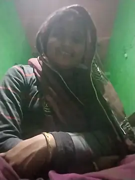 Snapshot of Pooja_hote chatting on 30, 11, 2025 Pooja hote online show from 30, 11, 2025