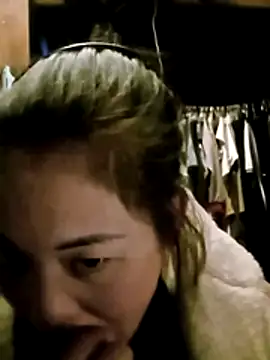 Snapshot of lynae-0 chatting on 22, 11, 2025 lynae-0 online show from 22, 11, 2025