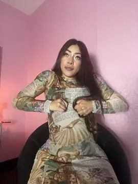 DAKOTA SAKURA online show from 30, 5, 2026