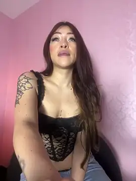 DAKOTA SAKURA online show from 2, 6, 2026