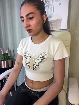 ZoeJohnson Pink online show from 12, 2, 2026