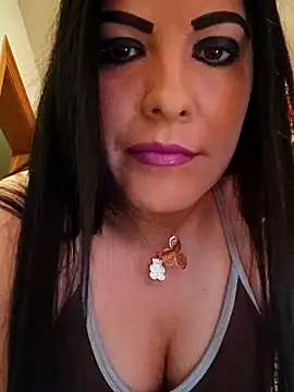 Morena ojazos travieza-39 online show from 2, 5, 2026