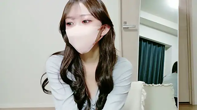Snapshot of alicechan_v chatting on 8, 5, 2026 alicechan v online show from 8, 5, 2026