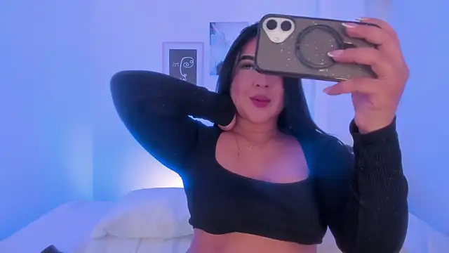 Snapshot of alejandrarojas_ chatting on 28, 4, 2026 alejandrarojas online show from 28, 4, 2026