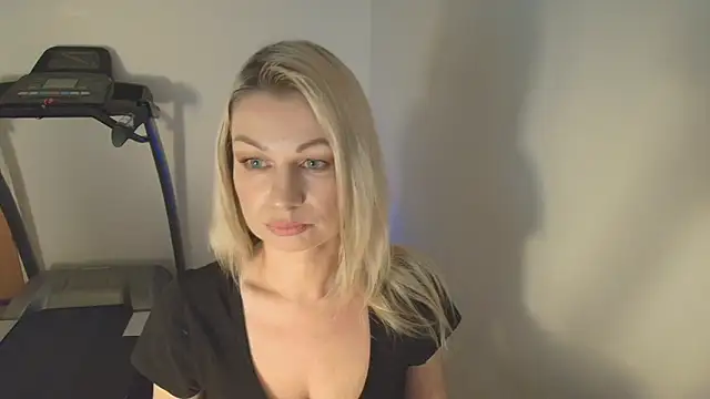 Sweet Eira online show from 13, 2, 2026