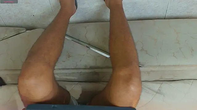 Snapshot of The_big_twink_x chatting on 28, 11, 2025 The big twink x online show from 28, 11, 2025