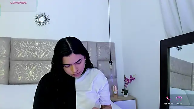 Ambar85 online show from 7, 1, 2026