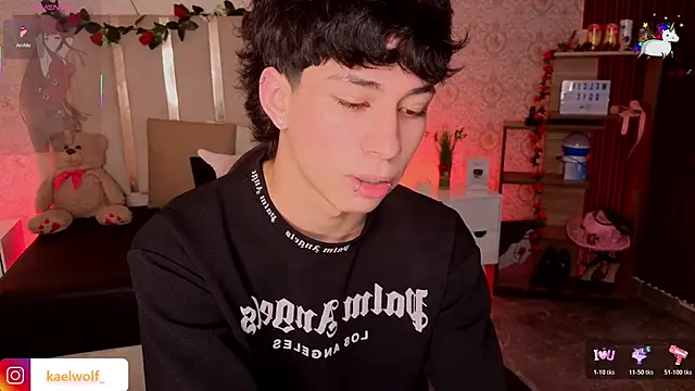 kaelwolf tay online show from 25, 2, 2026