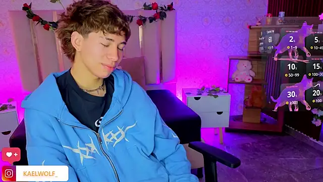 kaelwolf tay online show from 22, 4, 2026