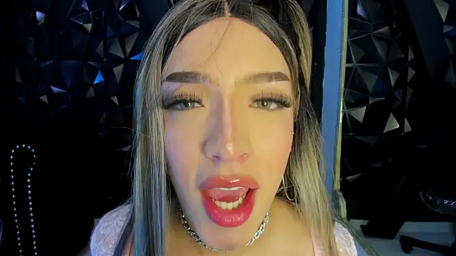 Snapshot of DeboraCopper chatting on 25, 3, 2026 DeboraCopper online show from 25, 3, 2026