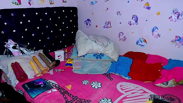 ShantalTsFox online show from 21, 12, 2025