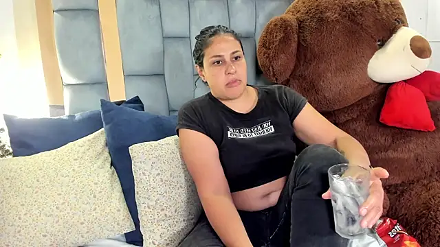 lissaharris online show from 2, 12, 2025