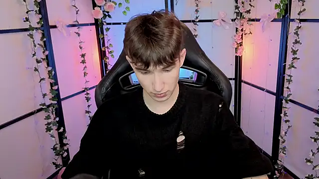 Maxwellchiik online show from 30, 11, 2025