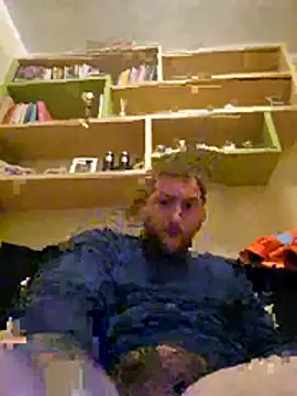 Snapshot of 18cmAndr chatting on 28, 11, 2025 18cmAndr online show from 28, 11, 2025