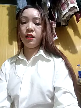 Snapshot of bong-ngo- chatting on 23, 11, 2025 bong-ngo- online show from 23, 11, 2025