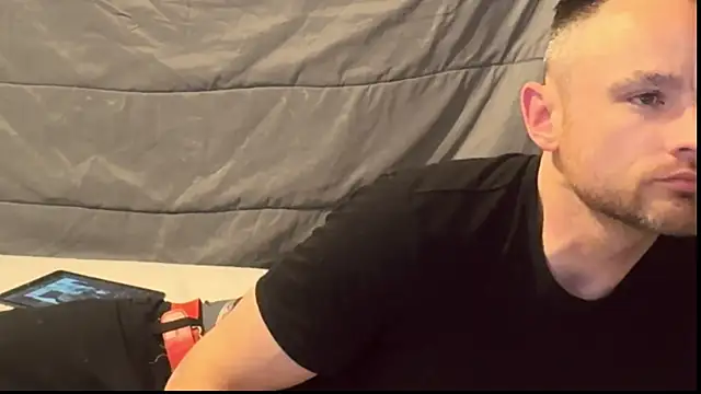 famous1tad online show from 14, 4, 2026