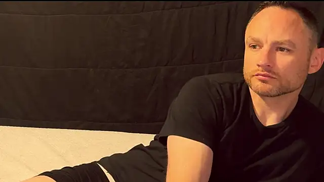 famous1tad online show from 22, 4, 2026