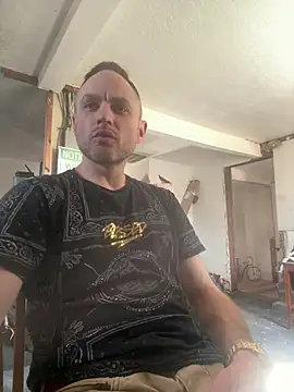 famous1tad online show from 16, 4, 2026