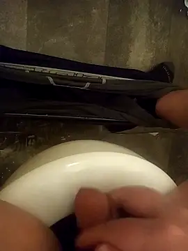 Snapshot of Marshlowe chatting on 2, 12, 2025 Marshlowe online show from 2, 12, 2025