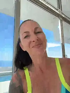 Mel-Mia online show from 5, 3, 2026