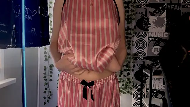 helgicuteness online show from 18, 2, 2026